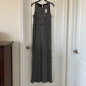 NWT LOFT Black/White Stripes Keyhole Sleeveless Maxi Dress Size Small